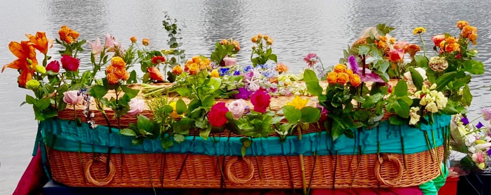 Inspiratie Uitvaart Bloemenband